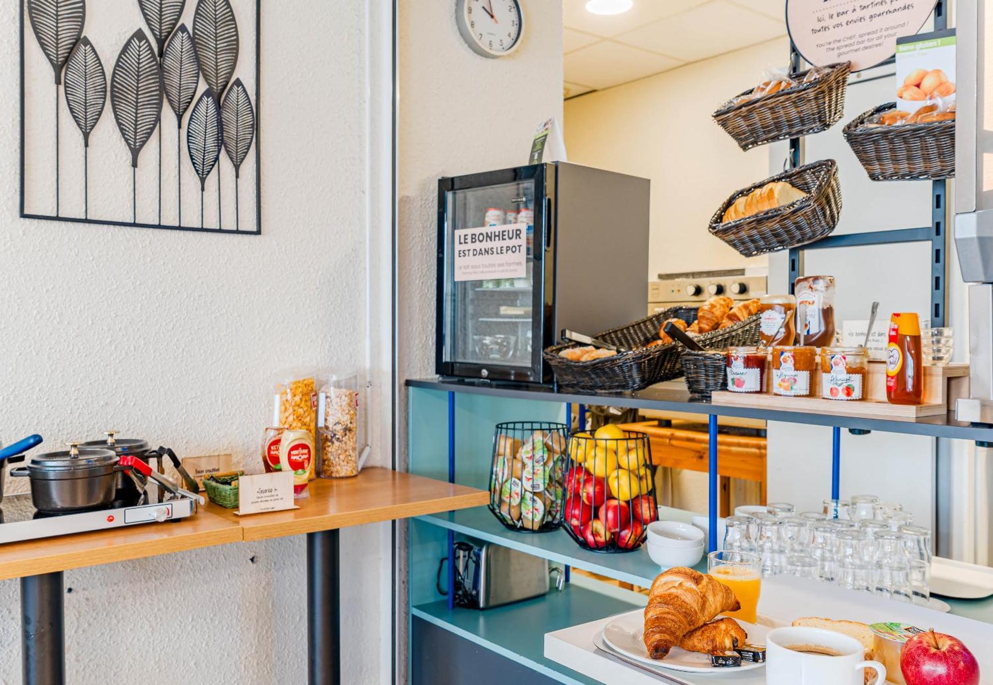 B&B Hotel 샤틀레로 외부 사진