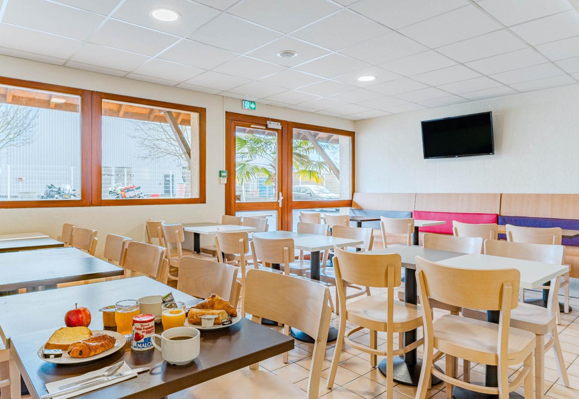 B&B Hotel 샤틀레로 외부 사진