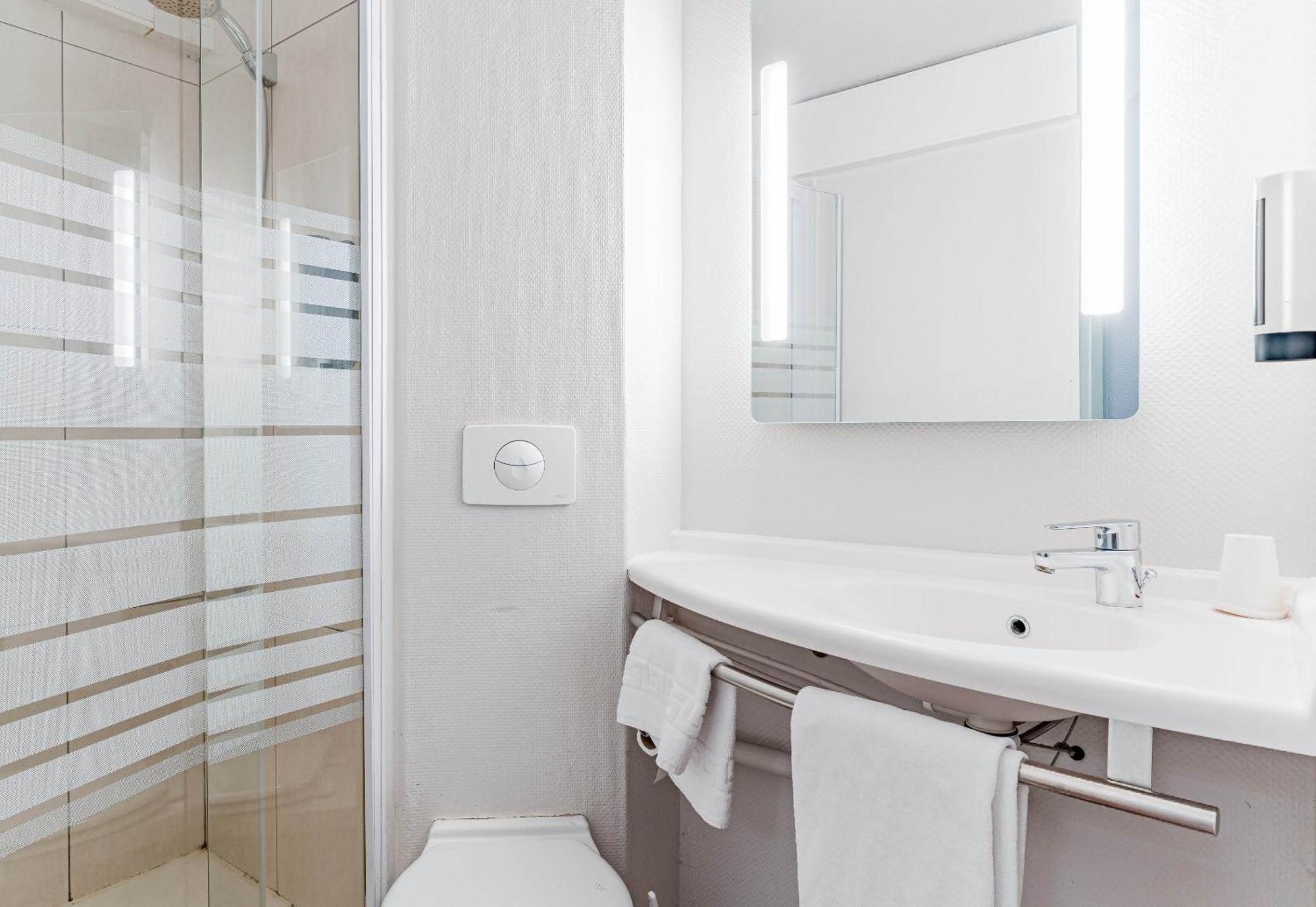 B&B Hotel 샤틀레로 외부 사진